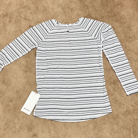 Lululemon Striped Emerald Long Sleeve - Picture 4 of 9